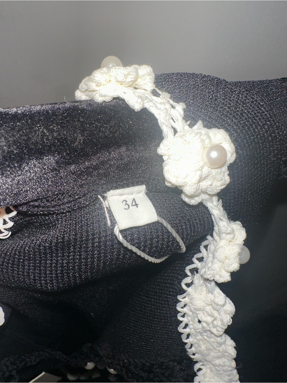 SANDRO Scalloped-Trim Knitted Black & White Floral Detail Maxi Dress Size 34 - Picture 12 of 13